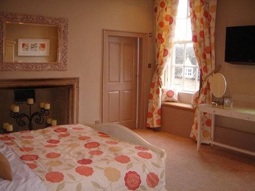The Red Lion Bed & Breakfast Lacock Exterior photo